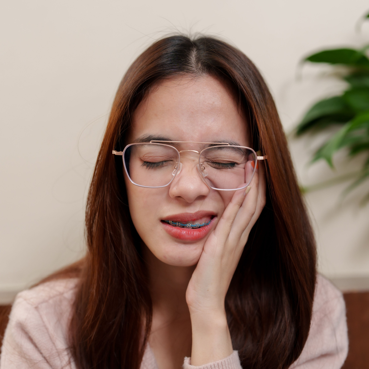 Managing Pain from Your South Houston Braces